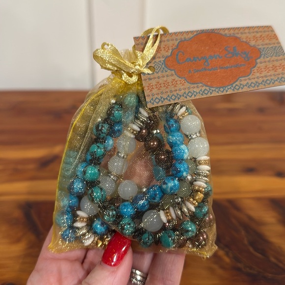 NWT Canyon Sky Set of 5 Southwest Aztec Turquoise Beaded Bracelets - Picture 1 of 5